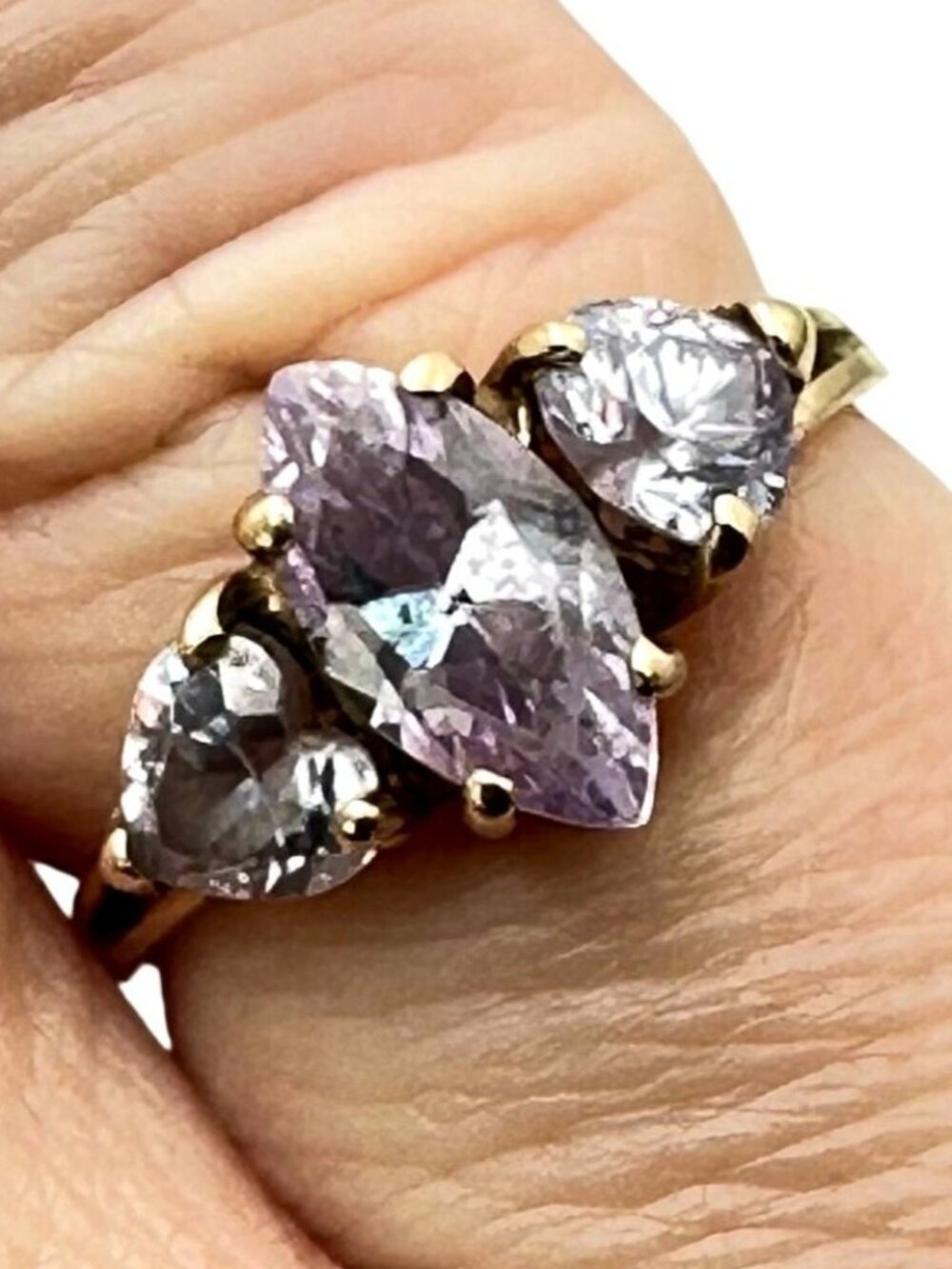 10K Yellow Gold Ring Purple Cubic Zirconia Heart Stones Vintage